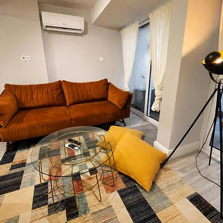 公寓 Cozy In The Center Of *